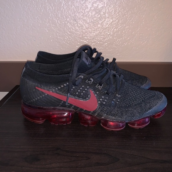 nike vapormax bred